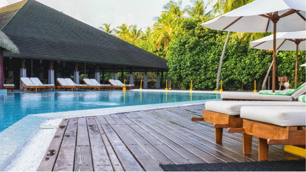 關于游泳池水循環順流式、逆流式、混流式三種循環方式的介紹